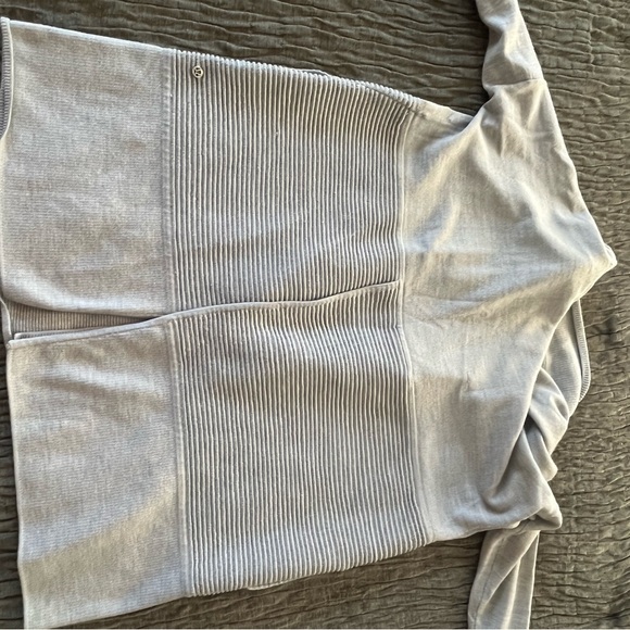 Lululemon Sit In Lotus Cardigan - Picture 5 of 9